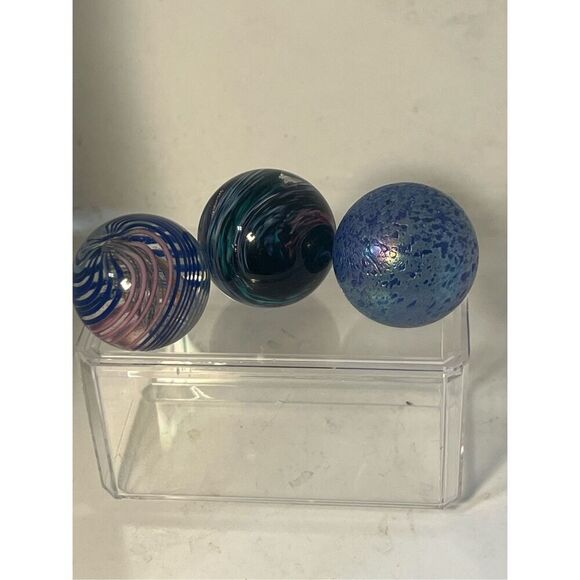 Lot of Three David Salazar marbles blue tones - Picture 6 of 10